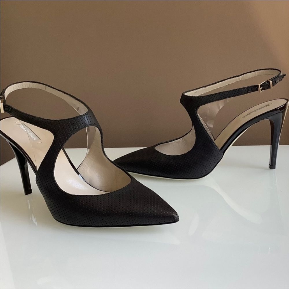 NWOT Giorgio Armani 3.5 Leather Heels Size 38